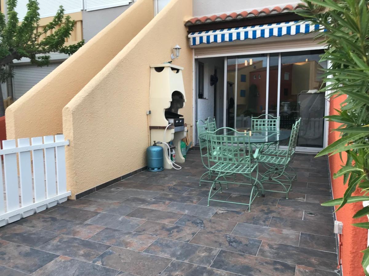 Marina Les Pieds Dans L Eau Apartment Le Barcares Exterior photo